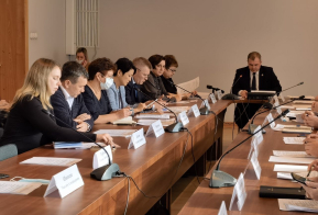 Торговым сетям предложили объединиться с краевыми производителями продовольствия и сельскохозяйственной продукции