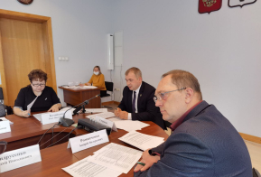 Торговым сетям предложили объединиться с краевыми производителями продовольствия и сельскохозяйственной продукции