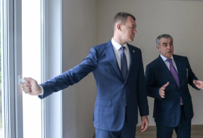Михаил Дегтярев предложил хабаровскому заводу ЖБИ №4 присоединиться к реализации флагманской инициативы «Дом Дальневосточника»
