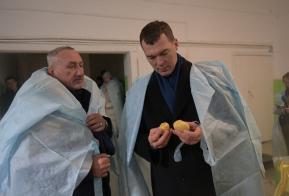 Михаил Дегтярев проинспектировал сельхозпредприятия краевой столицы и Хабаровского района