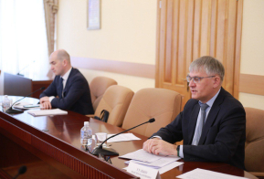 Михаил Дегтярев поручил всем руководителям министерств и ведомств края продолжить подготовку по нацпроектам на 2023 год