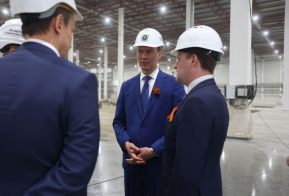 Михаил Дегтярев и глава Минвостокразвития Алексей Чекунков отправились в объезд по Хабаровску