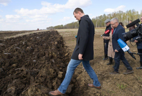 Михаил Дегтярев: к 2030 году введем в оборот 30 тысяч гектаров земель сельхозназначения