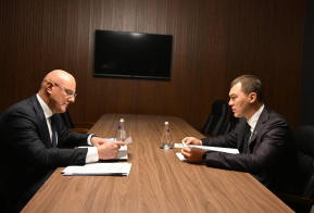 Дмитрий Чернышенко провел рабочую встречу с Михаилом Дегтяревым