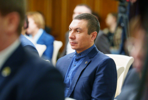Михаил Дегтярев отметил лучших представителей отрасли ЖКХ и бытового обслуживания Хабаровского края
