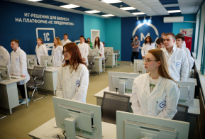 Подготовку специалистов в сфере БПЛА в Хабаровском крае оценил Алексей Чекунков