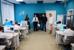 Подготовку специалистов в сфере БПЛА в Хабаровском крае оценил Алексей Чекунков
