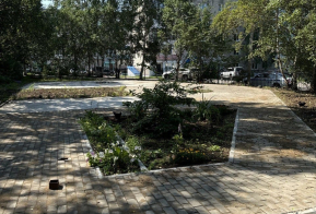 В Советской Гавани благодаря президентской дальневосточной единой субсидии завершается благоустройство мини-парка