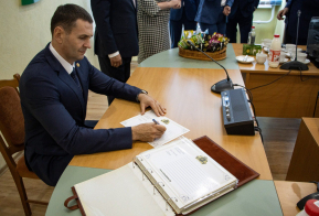 Дмитрий Демешин посетил ведущие предприятия Могилевской области