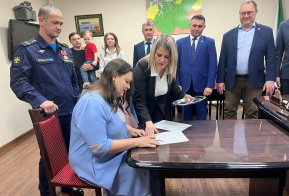 Педагоги из Переяславки получили ключи от домов, построенных по госпрограмме