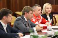 Дмитрий Демешин обсудил реализацию нового нацпроекта 