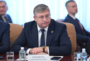Дмитрий Демешин поручил выплатить по 100 тысяч рублей участникам и инвалидам ВОВ к юбилею Победы