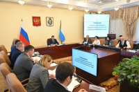 Развитие сотрудничества между торговыми сетями и краевыми производителями обсудили на совещании под руководством Дмитрия Демешина