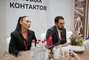 Реализацию крупных инфраструктурных проектов в крае обсудил Дмитрий Демешин с группой 