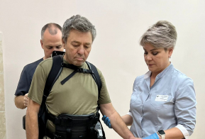 Больница имени Владимирцева получила передовое оборудование для медицинской реабилитации