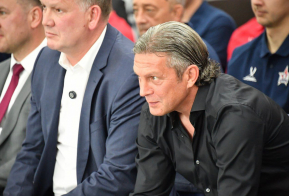 Дмитрий Демешин встретился с футболистами 