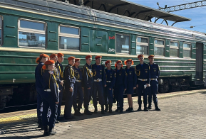 Туристический ретро-электропоезд отправился в первый рейс по маршруту 