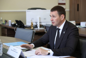 Помощник Президента РФ Николай Патрушев и губернатор Дмитрий Демешин посетили Амурский судостроительный завод