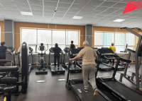 Бесплатные тренировки для пенсионеров стартовали в спортивном комплексе 
