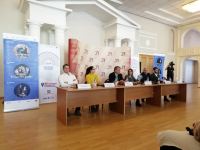 Хабаровский край передал театральную эстафету Сахалинской области