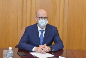 Врио губернатора Михаил Дегтярёв встретился с заместителем Министра просвещения РФ Виктором Басюком